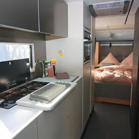 Dreamer Luxus-caravan Am Achterwasser, * Lutow