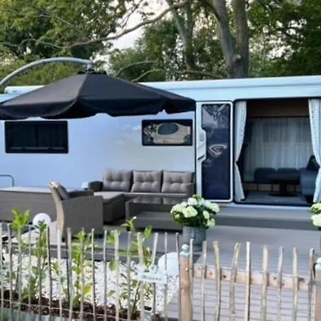 Dreamer Luxus-caravan Am Achterwasser, بيت للعطل *