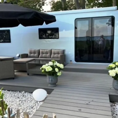 Dreamer Luxus-caravan Am Achterwasser, Lutow